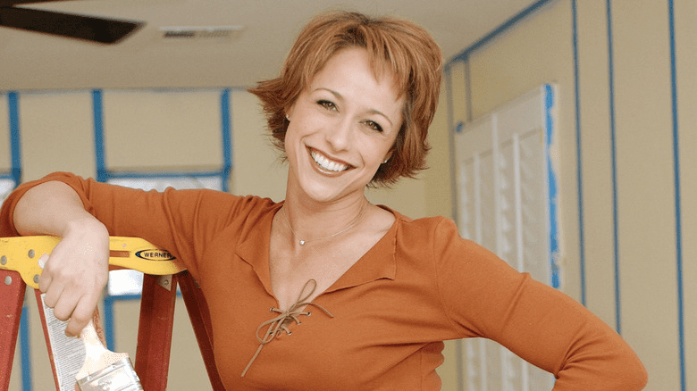 A portrait of a smiling Paige Davis.